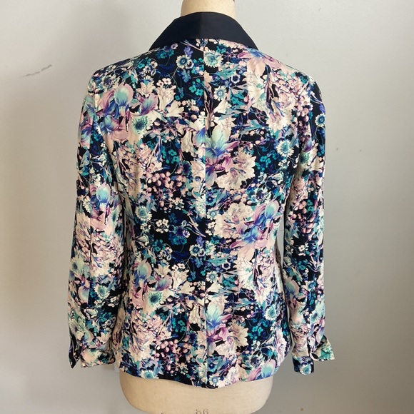 LC Lauren Conrad Blazer Floral Print W/Black Lapel & Wrist Trim Size 4 - Picture 2 of 6